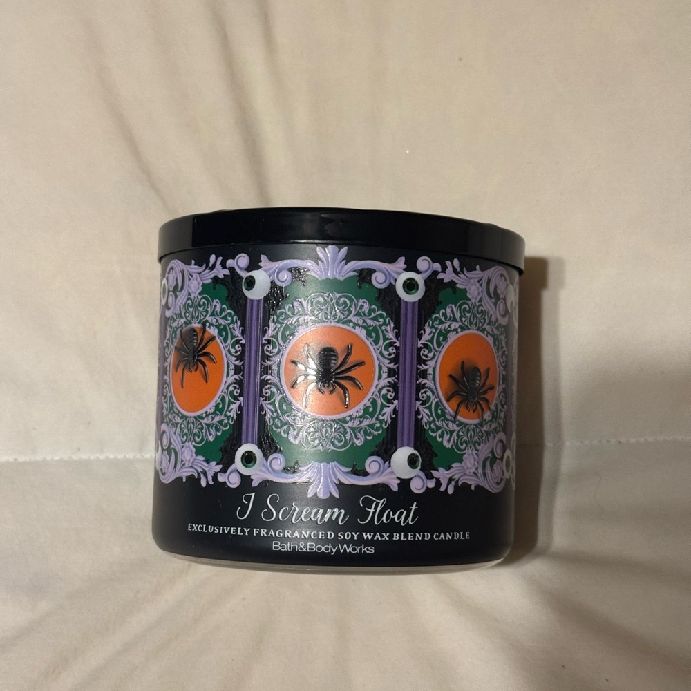 Bath & Body Works I Scream Float 3-Wick Candle (New)